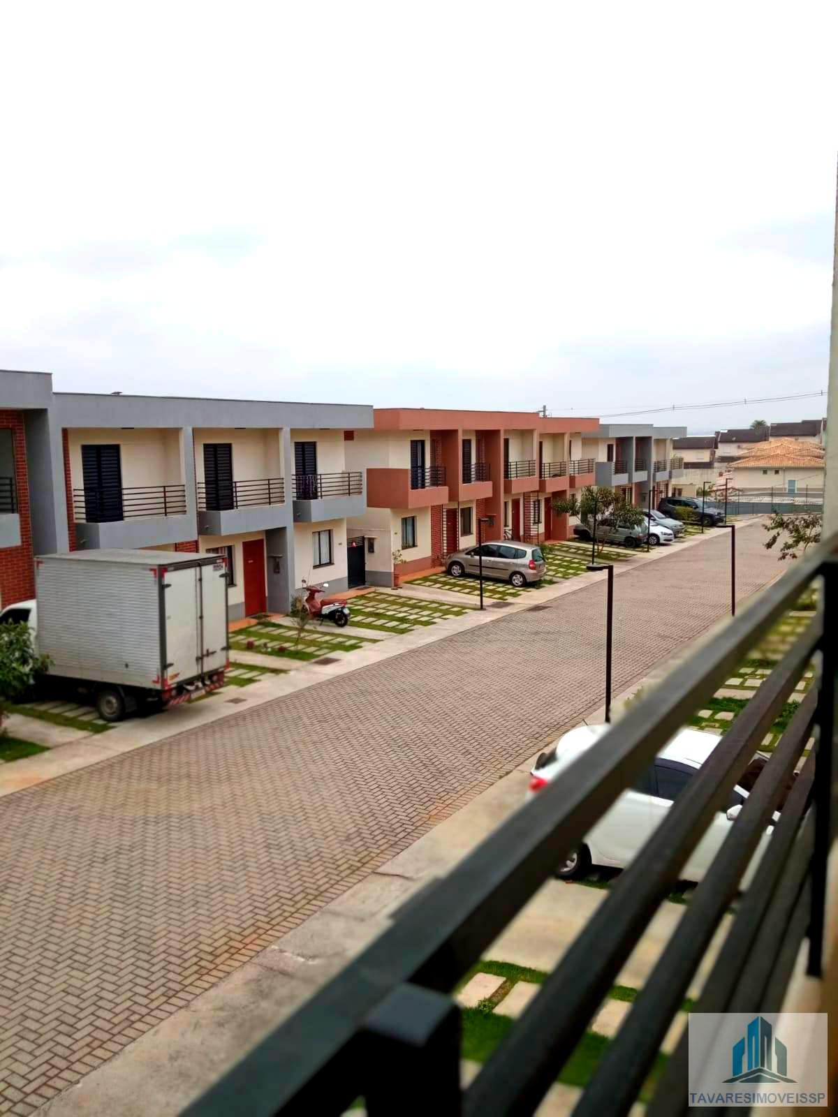 Sobrado em condomínio com 2 quartos, 74m², à venda ou troca em Suzano SP - Tavares Imóveis SP